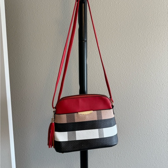 Unbranded Crossbody Black, Tan and White Women's plaid Bag purse with tassel. - Picture 1 of 4